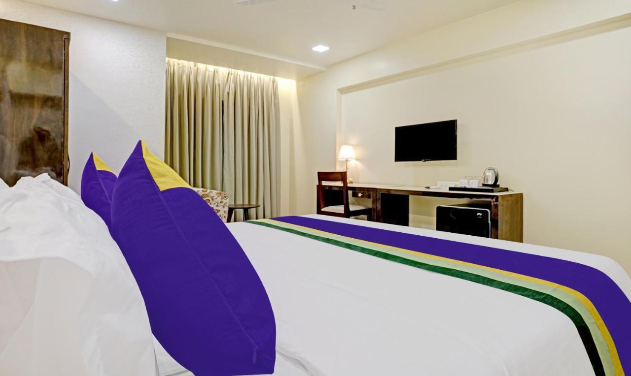 Treebo Premium Golden Bliss Trimurti Nagar Square Nagpur Zewnętrze zdjęcie